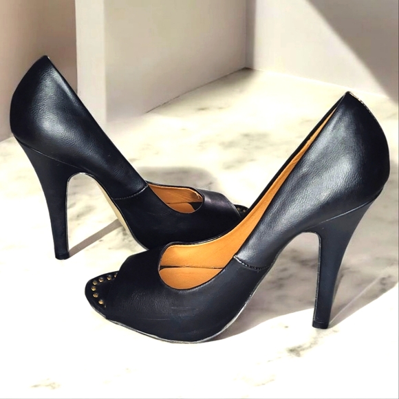 BEAU + ASHE Studded Peep Toe - 8 - Picture 4 of 10